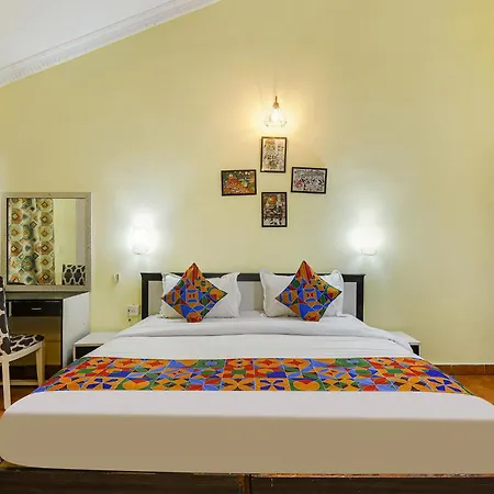Fabhotel Waves Of The Sea Board - Nr Calangute Beach